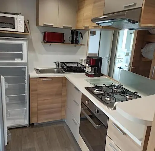 Mobilhome 3 Chbres 2 Sde 2 Wc Lv Ll Tv Clim Confort Gastes